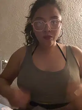 XXX chat uživo modela Vivi_Kvsh