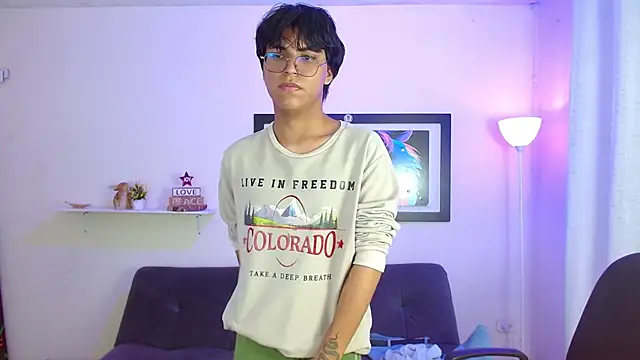 Maecum18 Live XXX-Chat