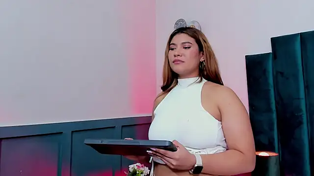 دردشة Kendal-Ross الجنسية المباشرة