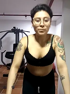 دردشة Juliexxxxtasy الجنسية المباشرة