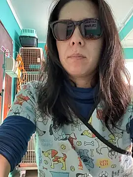 Reinacatchile – Live XXX-chat