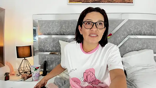 Slut_Milf_ Chat XXX live