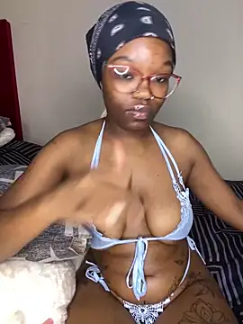 Chatroom XXX en direct de YummyMelanin117