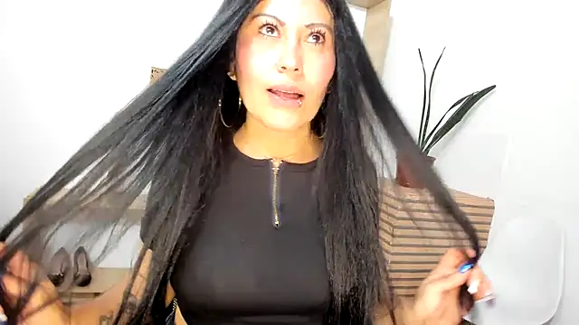 دردشة Tania_mature الجنسية المباشرة