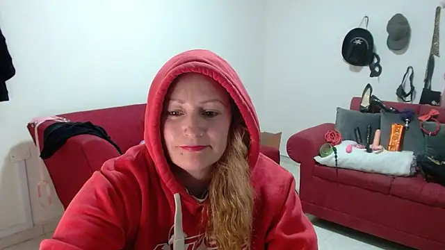 emperabigbootybigass Chat XXX in diretta