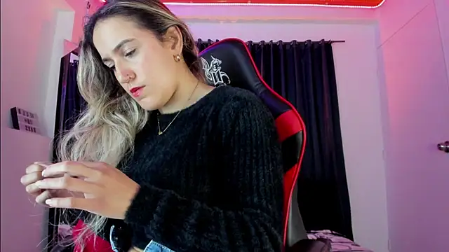 Chat +18 de Keyth_clement ao vivo