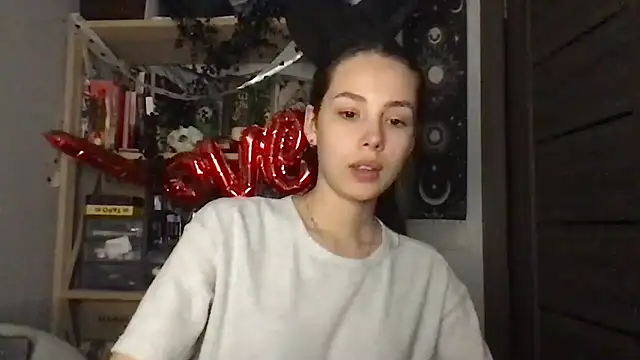 Yuna5343 লাইভ XXX চ্যাট