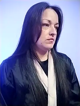 Ivanna_Greey1のライブXXXチャット