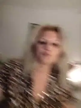 Divineblond 라이브 XXX 채팅