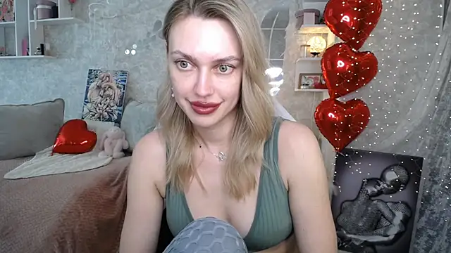 Chatroom XXX en direct de NickyAdamidi