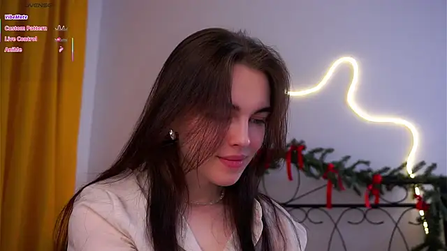 Chat +18 de MirnaTellado ao vivo