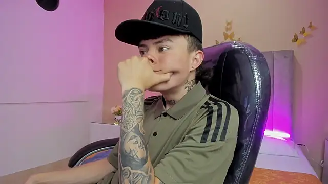 Nascary_Fox Adlı Modelin Web Kamerası Şovu