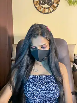 its_ur_flora Adlı Modelin Canlı XXX Sohbeti