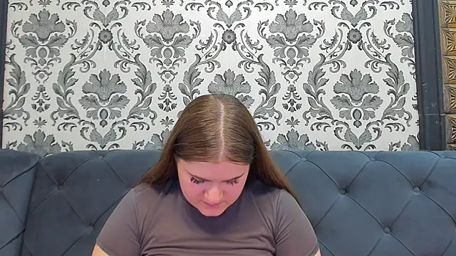 XXX chat uživo modela LissaBigTitts