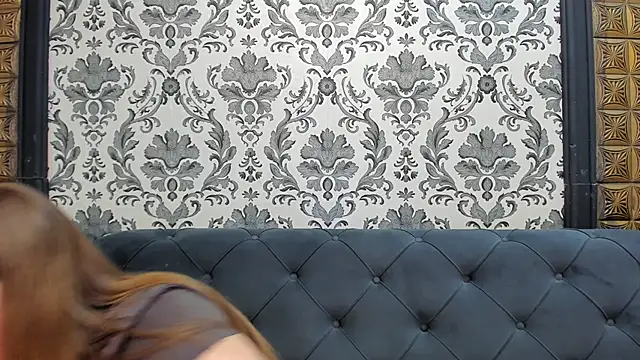 LissaBigTitts' Live XXX Chat