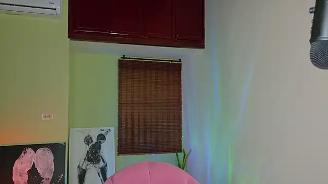 Živý XXX chat Emma__Blanco