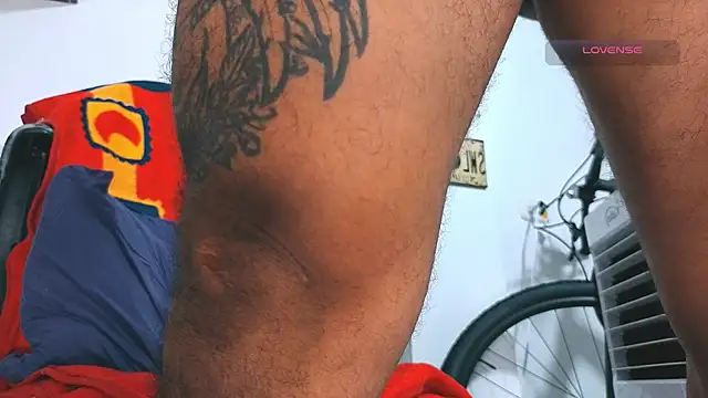 SilvaBranko: διαδικτυακό σόου στην κάμερα