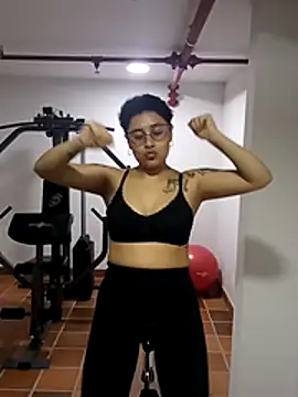 Juliexxxxtasy: απευθείας συνομιλία ΧΧΧ