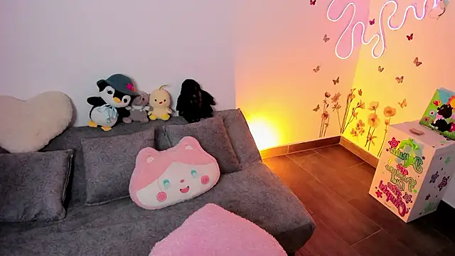 Онлайн чат XXX lilielou_