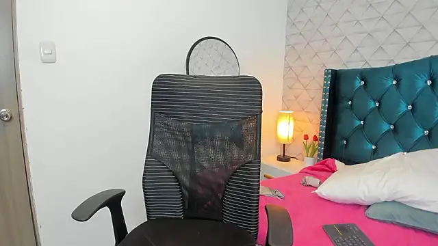 Chatroom XXX en direct de Valery_jame