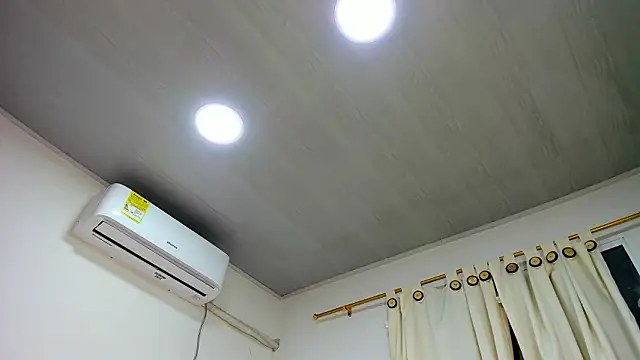 vennuss19 élő XXX-chatje