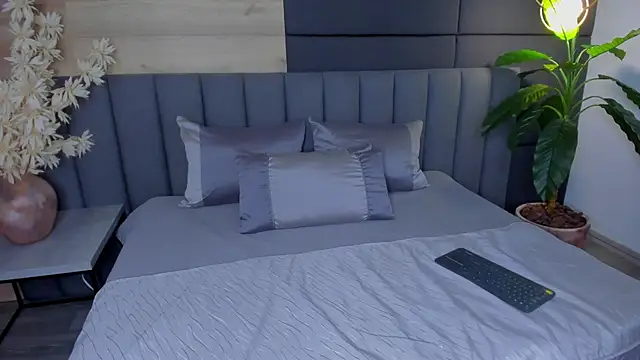 TiffanyyLam live XXX chat