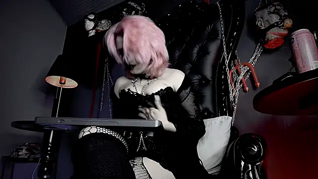 Navier__ Live XXX-chat