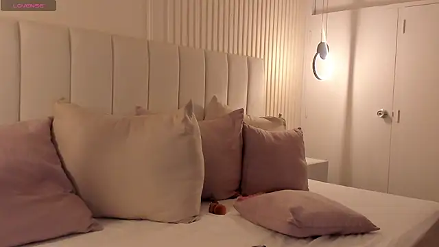 samanthaa_devine Live XXX Chat