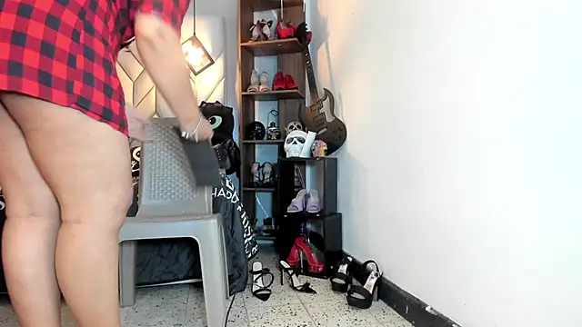 MirandaHaguen 网络视讯表演