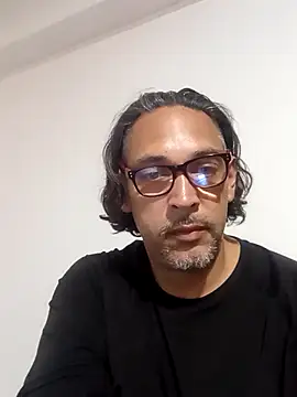 Czat XXX na żywo – Big_vittollo