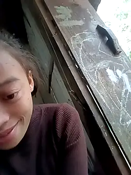 llomayy-love ওয়েবক্যাম শো