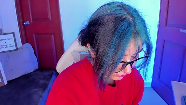 sophiievv: онлайн-секс-чат