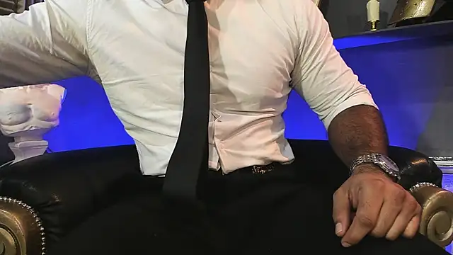 BeardAndrew 现场XXX聊天