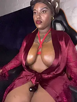 QUEEN_NOBUHLE_FEMDOM_777 Show Webcam