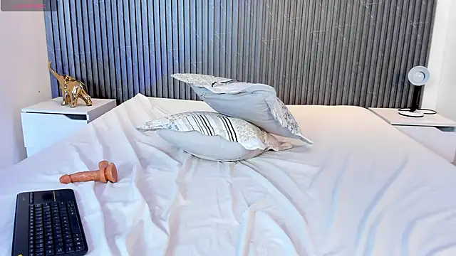 Chatroom XXX en direct de Alicee_Broownn