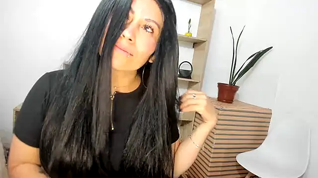 دردشة Tania_mature الجنسية المباشرة