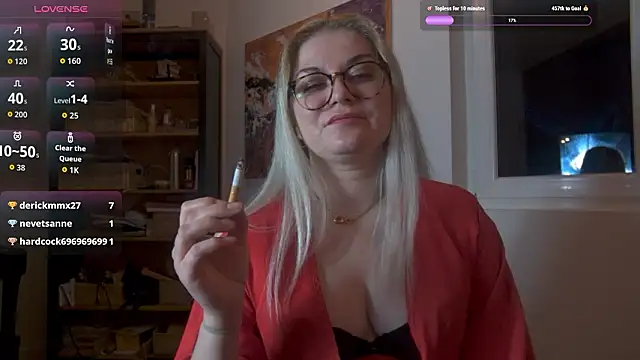 MistressMarlena 现场XXX聊天