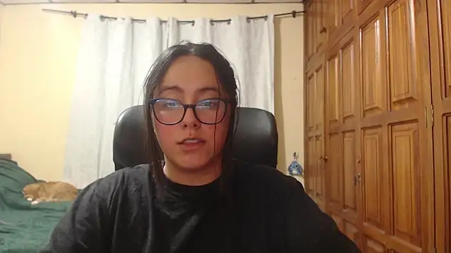 Venus_cat_ élő XXX-chatje