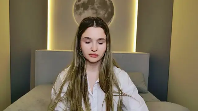 Lina_Sinerz élő XXX-chatje