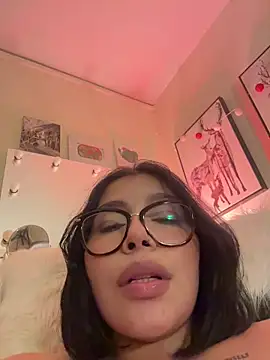 แชท XXX สดของ GigiiStone