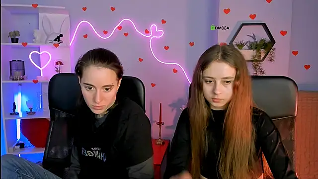 دردشة rebecca_smile الجنسية المباشرة