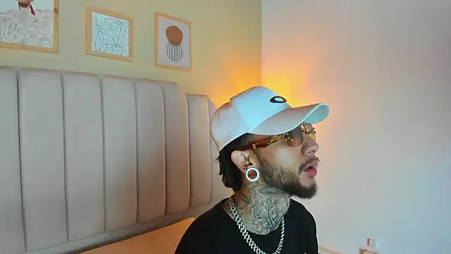 axel_valtier Live XXX-Chat