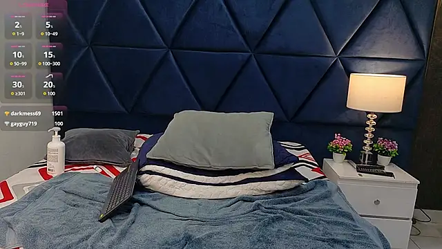 Logan_Woods Live XXX-Chat