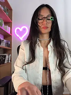 Naughty-Jessie's Live XXX Chat