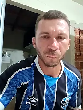 RobertoLuiz84 Chat XXX in diretta