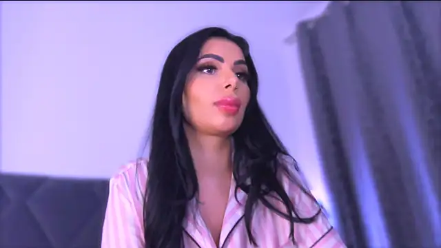 Moonamour's Live XXX Chat