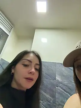 roouse Chat XXX live