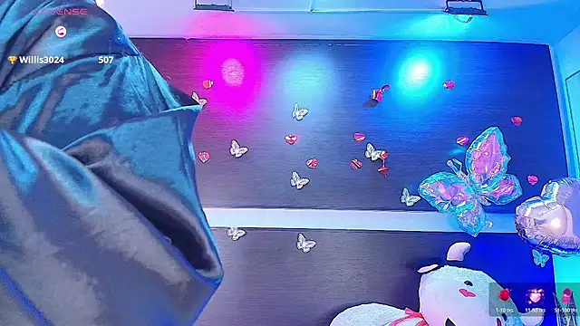 Chat +18 de Cammi_wagner ao vivo