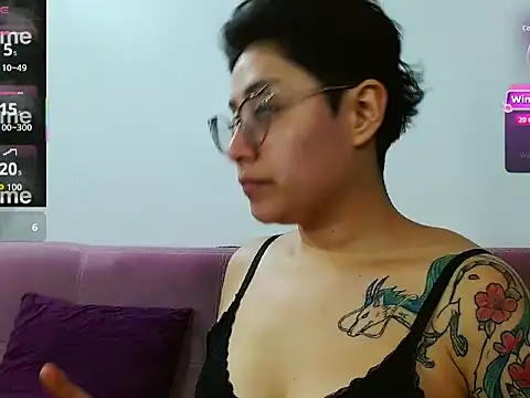 Juliexxxxtasy: απευθείας συνομιλία ΧΧΧ