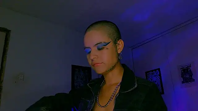 alex_one888n Live XXX chat